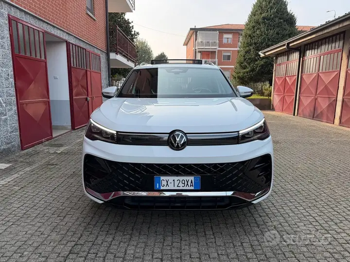 Volkswagen Tiguan 2025 photo 4