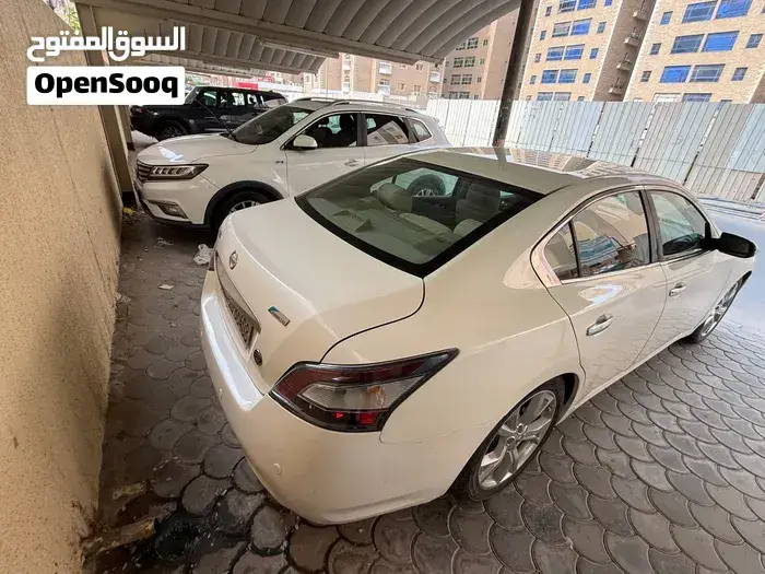 Nissan Maxima 2012 photo 4