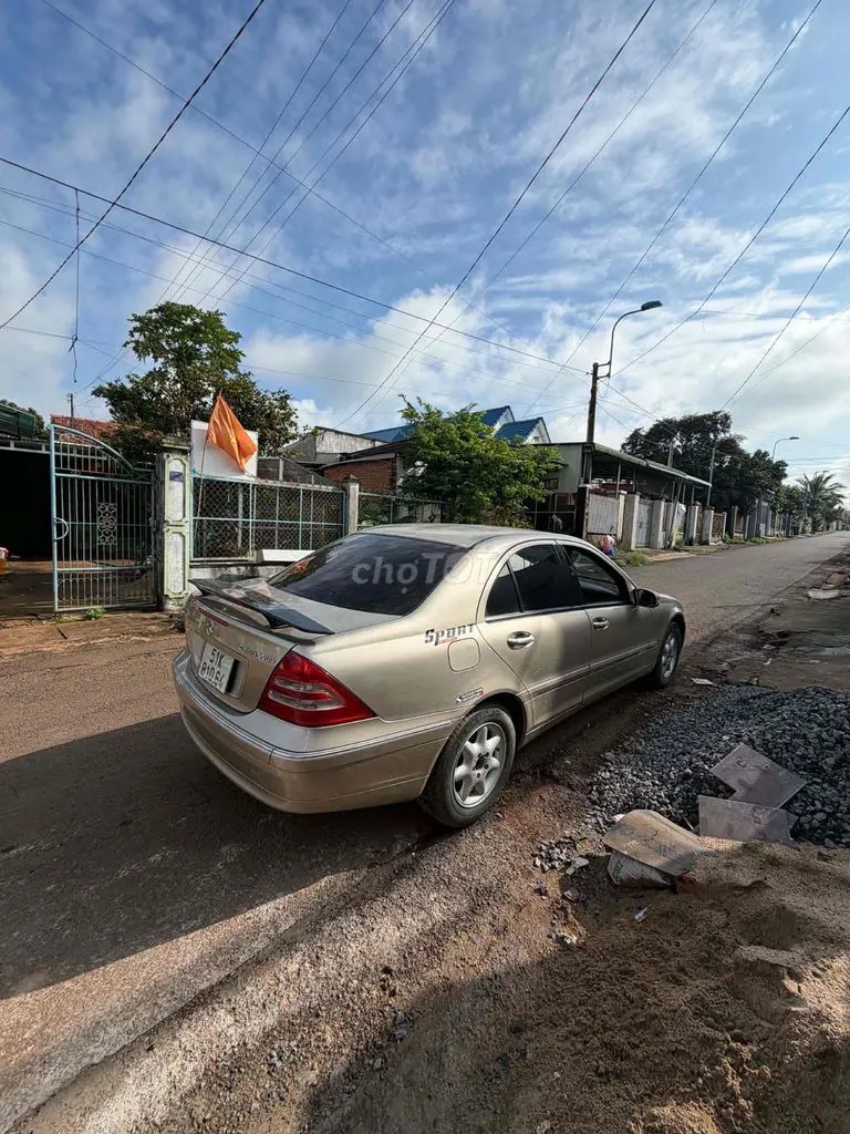 Mercedes-Benz C-Class 2001 photo 3