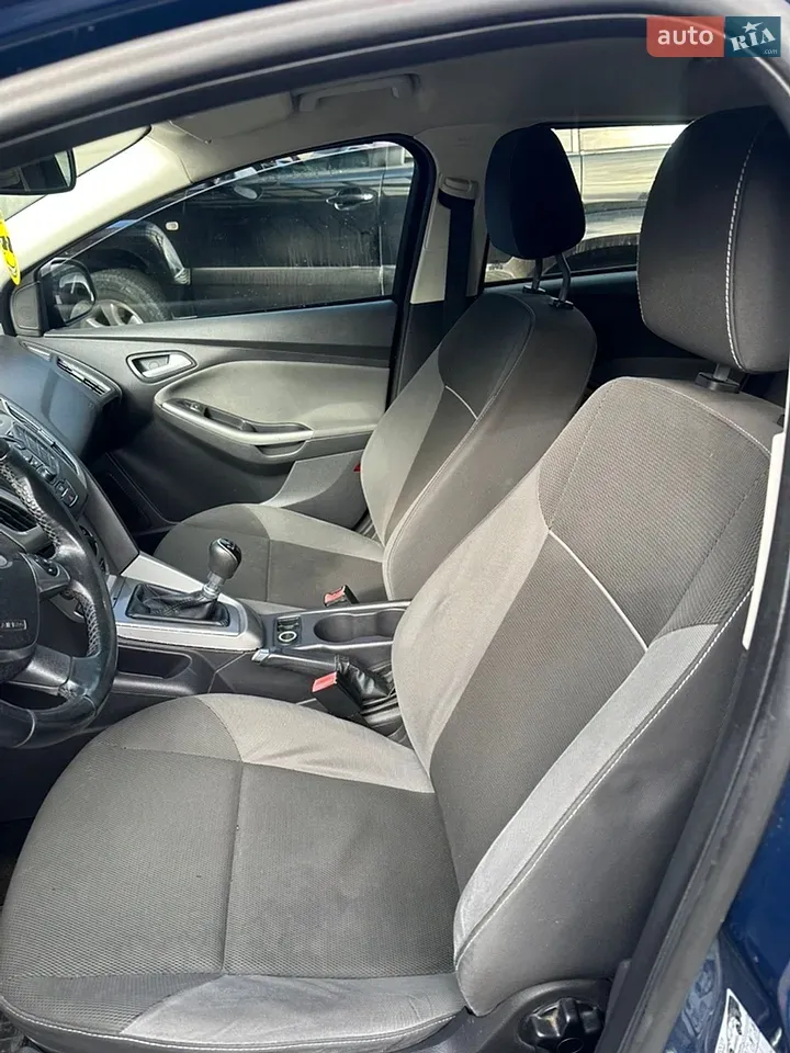 Ford Focus 2011 photo 5
