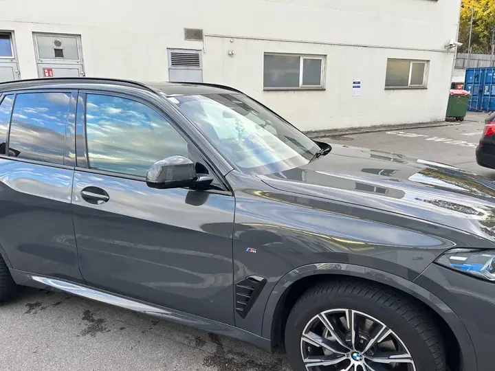 BMW X5 2023 photo 2