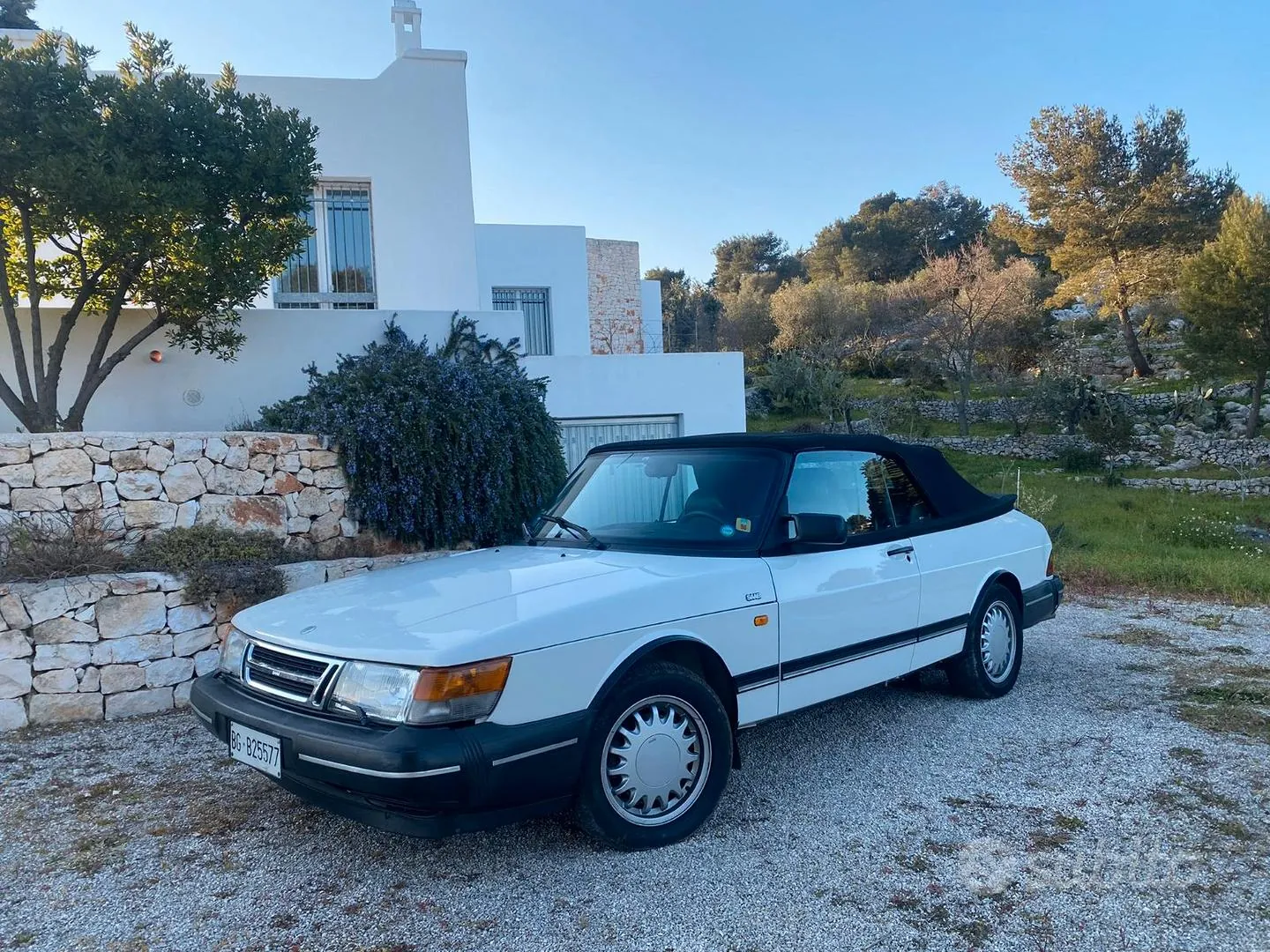 Saab 900