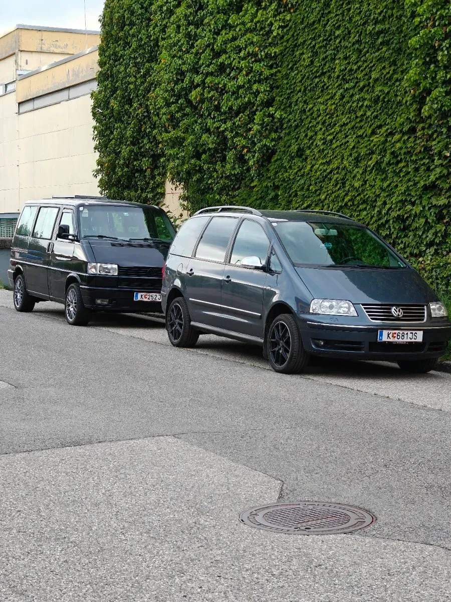 Volkswagen Sharan 2006 photo 2