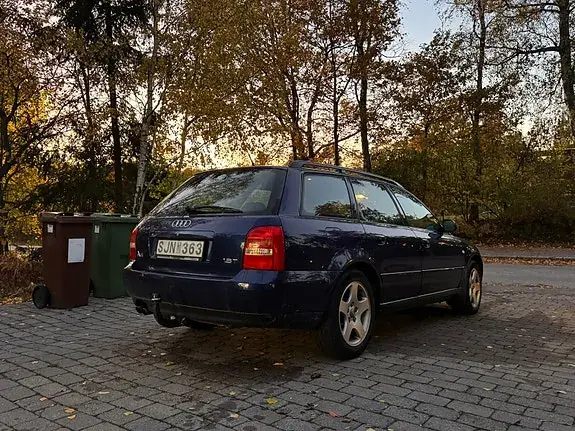 Audi A4 2001 photo 4