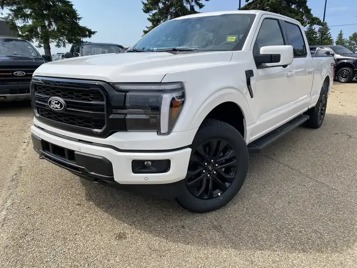 Ford F-150 2026 photo 2