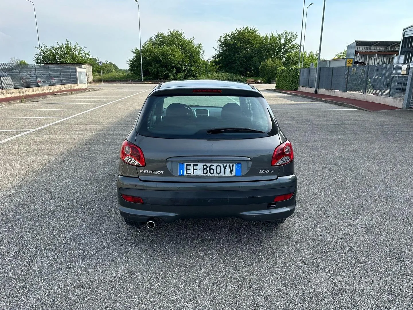 Peugeot 206 2011 photo 4