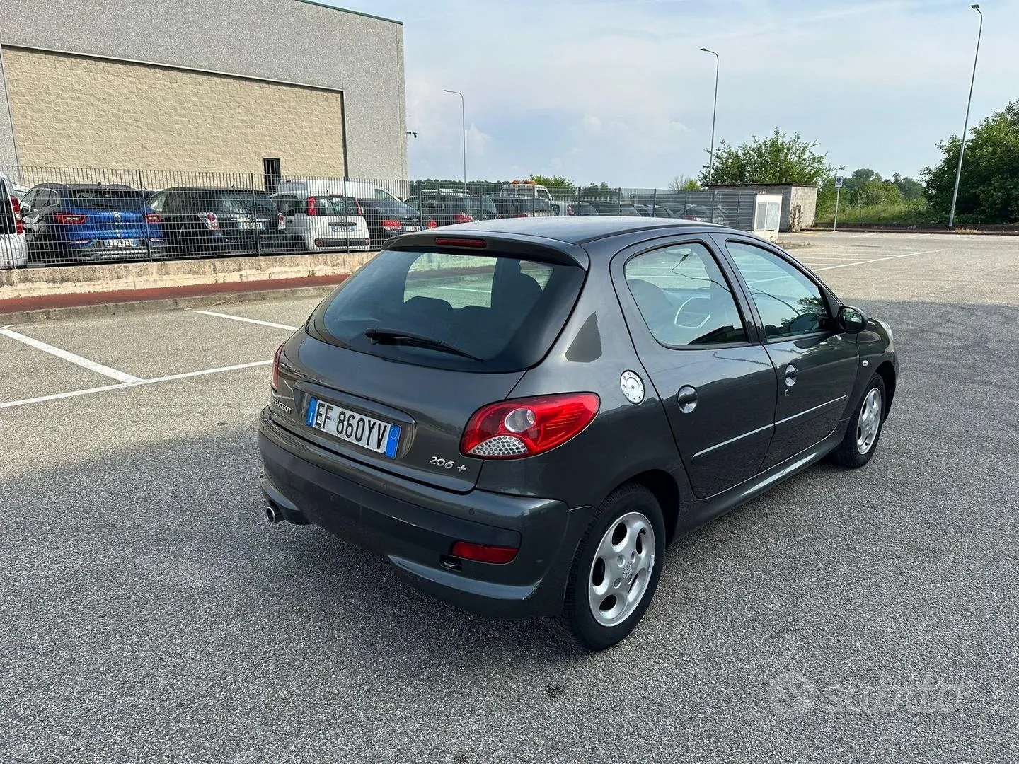 Peugeot 206 2011 photo 5