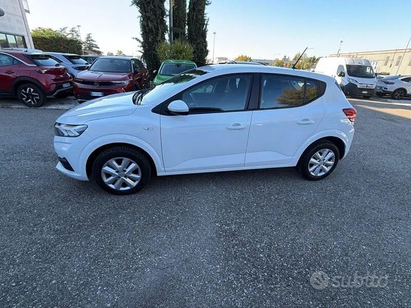 Dacia Sandero 2024 photo 3