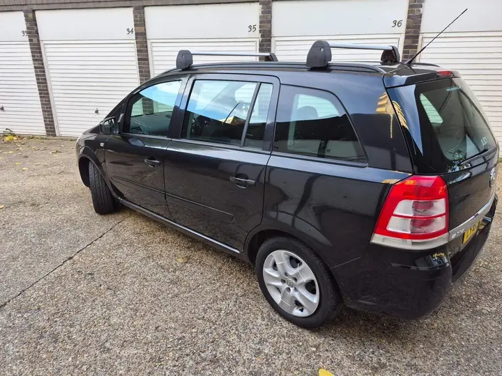 Vauxhall Zafira 2013 photo 3