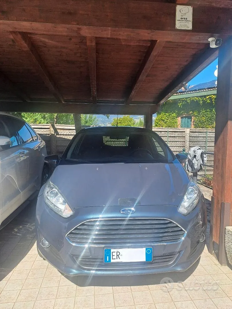 Ford Fiesta 2013 photo 2