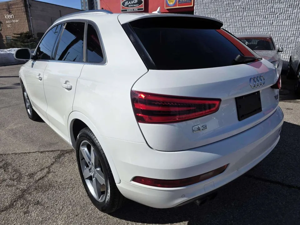 Audi Q3 2015 photo 4