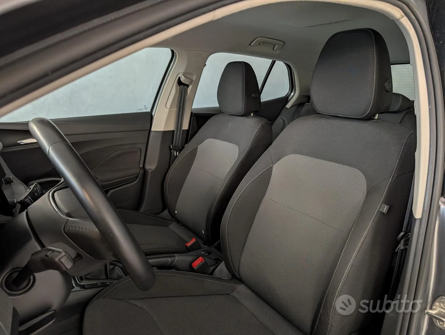 Skoda Fabia 2023 photo 5
