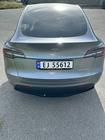 Tesla Model Y 2024 photo 5