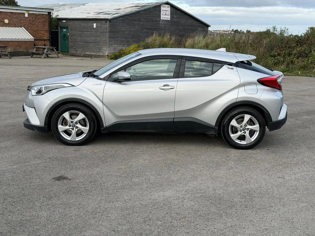 Toyota C-Hr 2018 photo 4