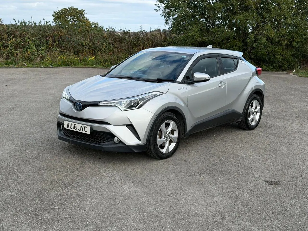 Toyota C-Hr 2018 photo 3
