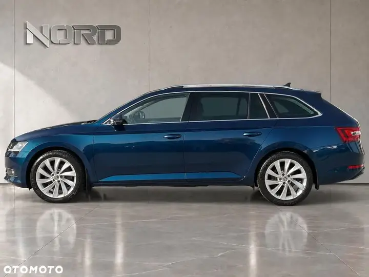 Skoda Superb 2016 photo 5