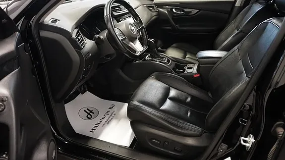 Nissan X-Trail 2018 photo 2