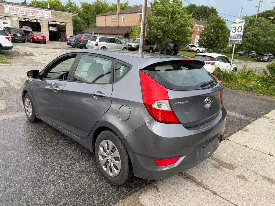 Hyundai Accent 2017 photo 5