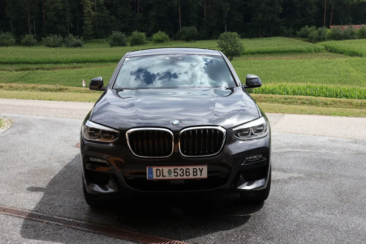 BMW X4 2020 photo 2