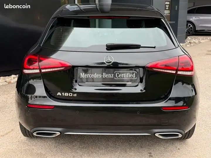 Mercedes-Benz A-Class 2022 photo 3