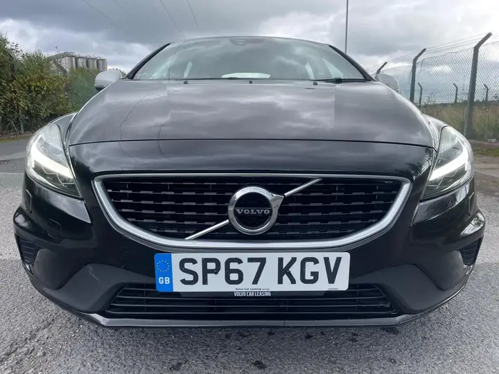 Volvo V40 2017 photo 2