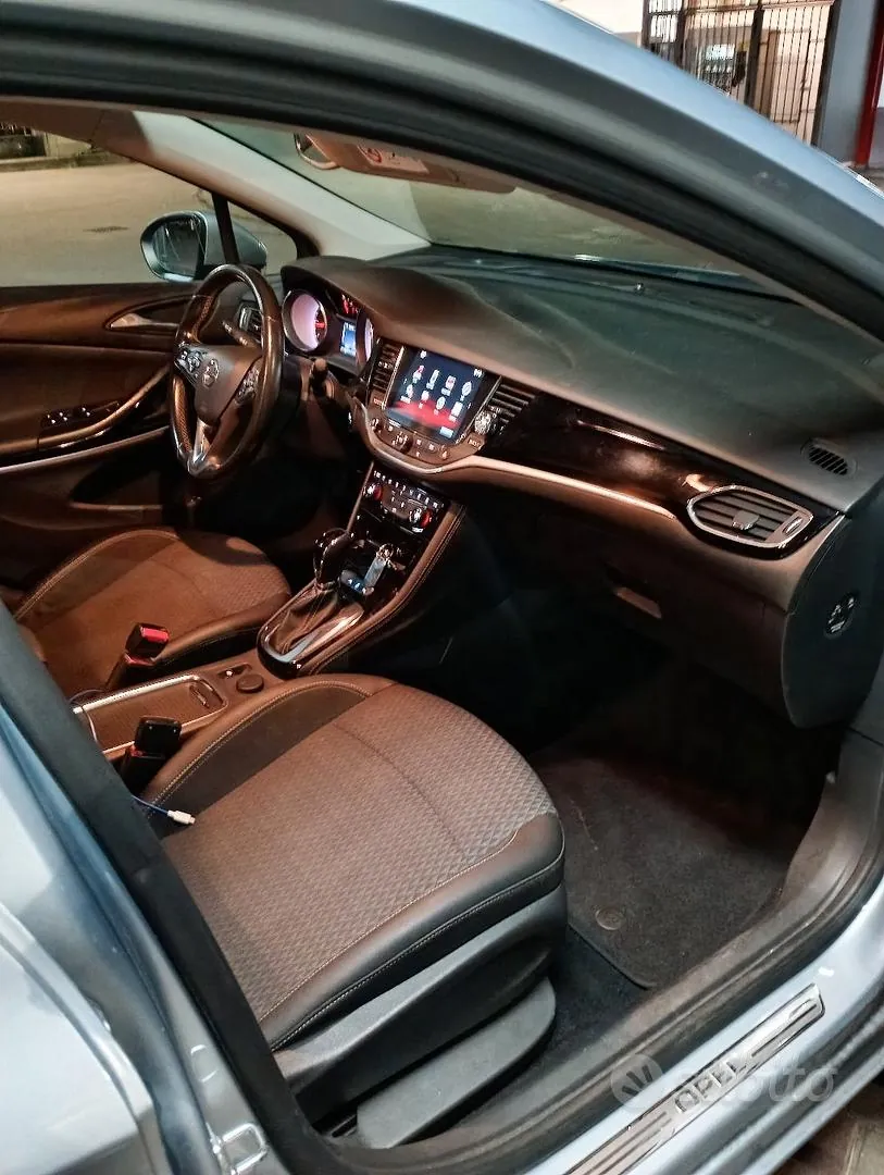 Opel Astra 2018 photo 4