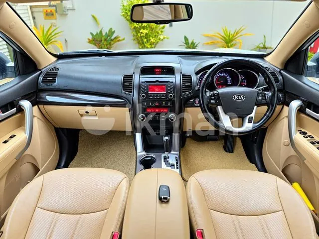 Kia Sorento 2012 photo 4