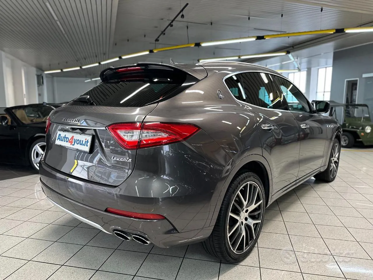 Maserati Levante 2016 photo 3