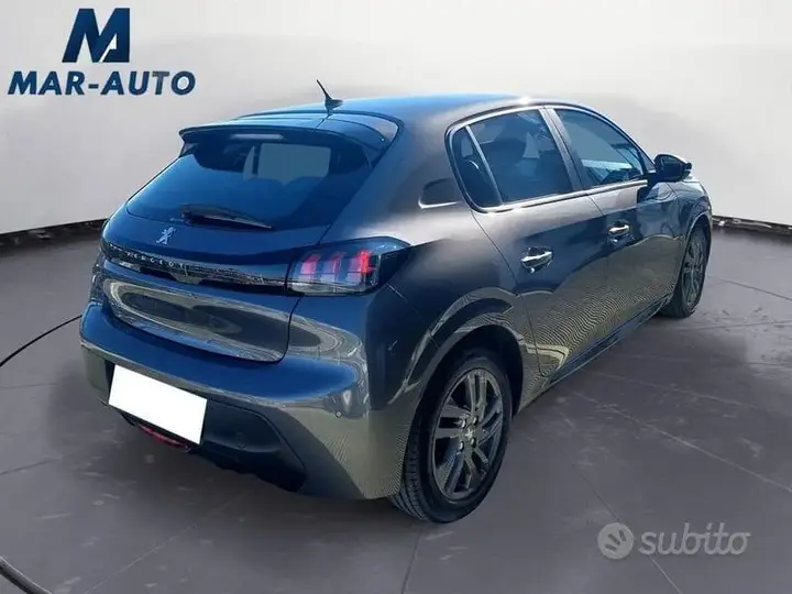 Peugeot 208 2022 photo 3
