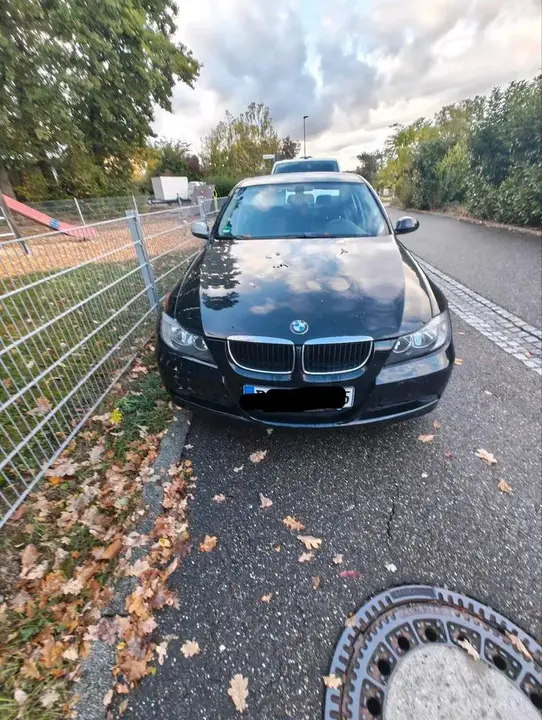 BMW 318I E90