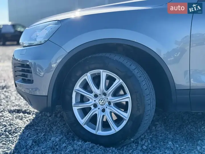 Volkswagen Touareg 2011 photo 5