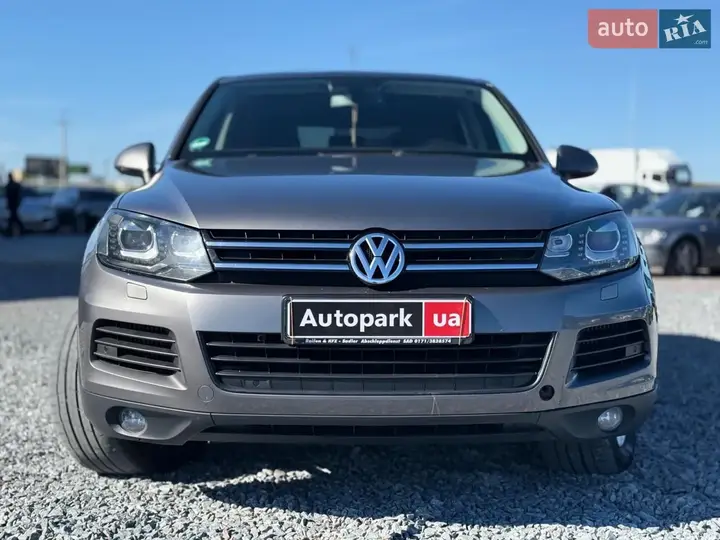 Volkswagen Touareg 2011 photo 2