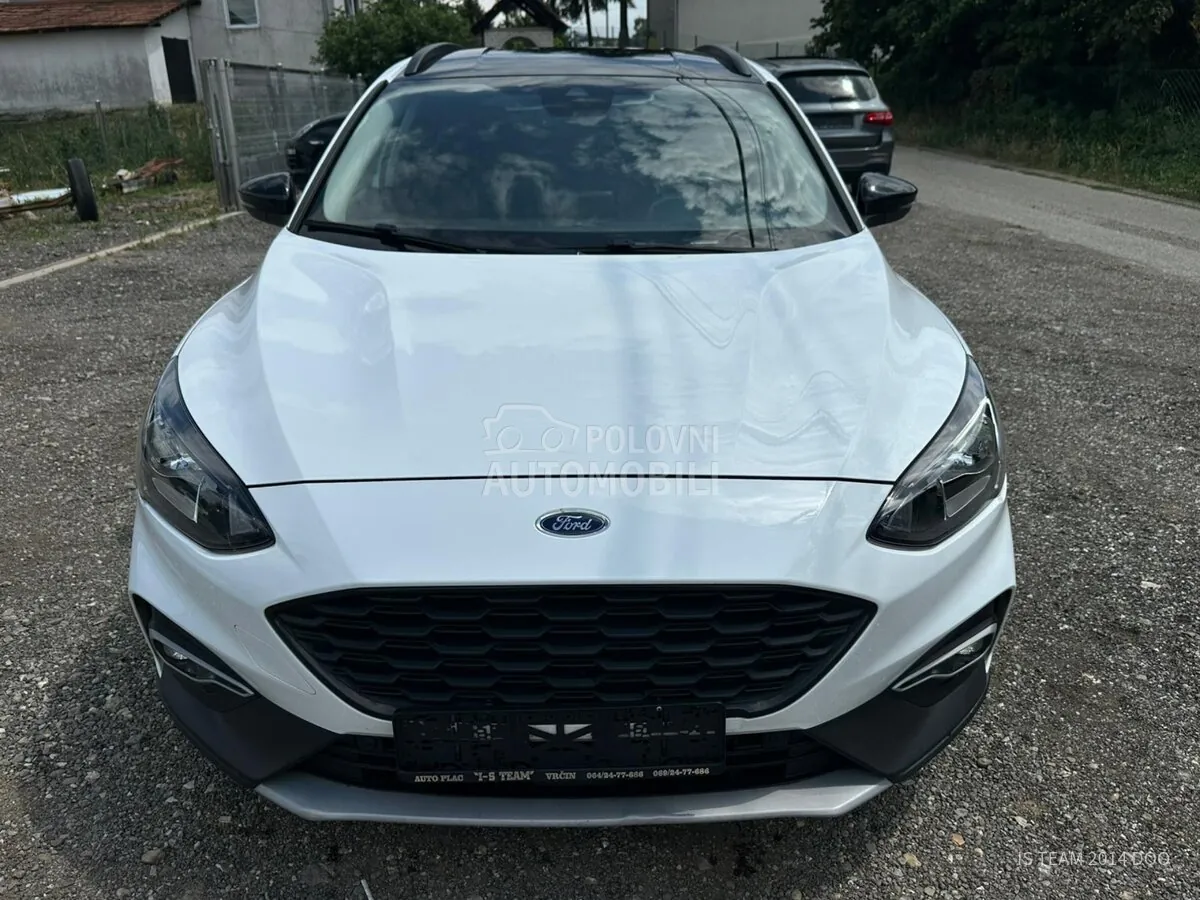 Ford Focus 2020 photo 2