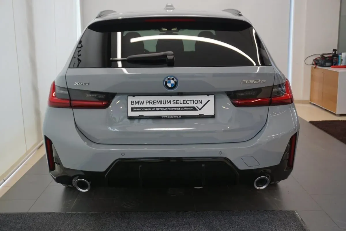BMW 3 Series 2026 photo 2
