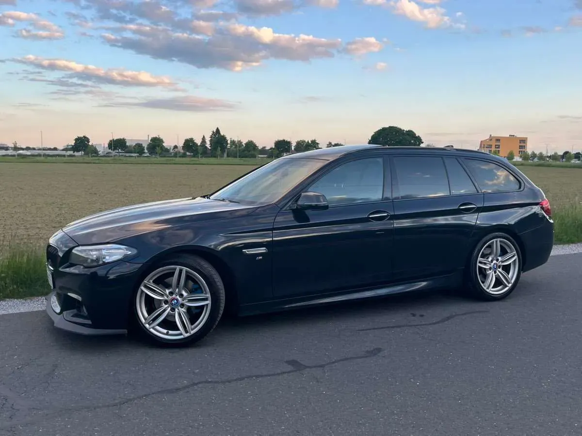 BMW 5 Series 2015 photo 2