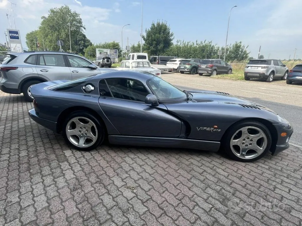 Chrysler Viper 2000 photo 3