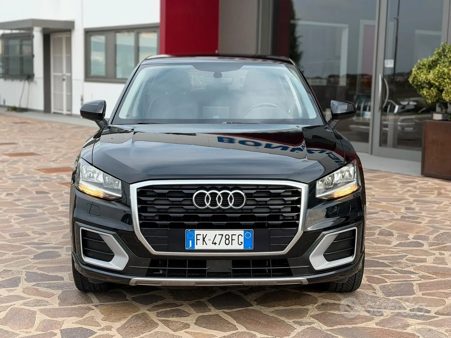 Audi Q2 2017 photo 2
