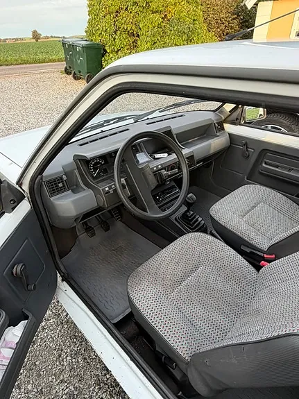 Renault 5 1990 photo 5