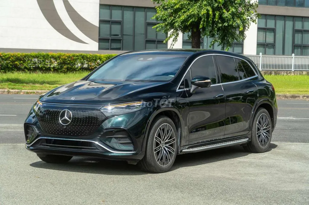 Mercedes-Benz Eqs Suv 2023 photo 2