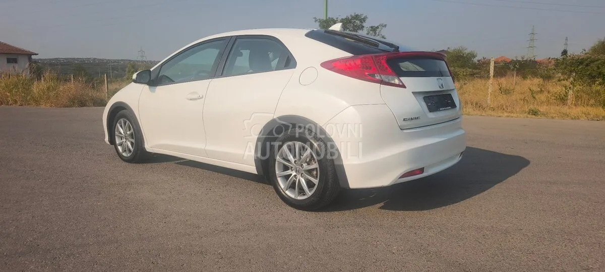Honda Civic 2013 photo 4