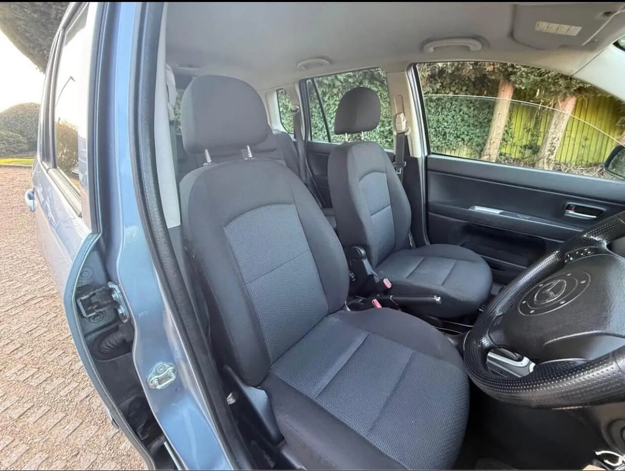 Mazda Mazda2 2006 photo 5