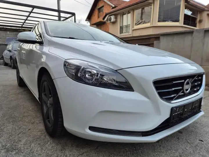 Volvo V40 2013 photo 4