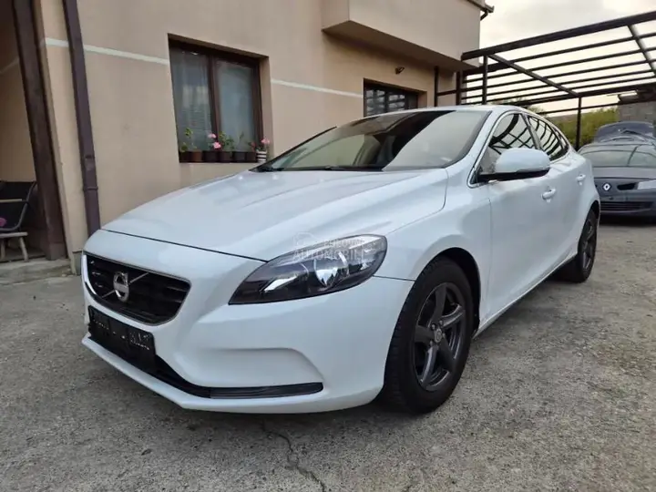 Volvo V40 2013 photo 5