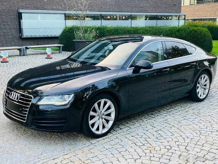 Audi A7 2012 photo 2