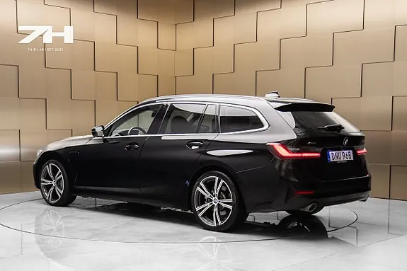BMW 330E 2021 photo 4