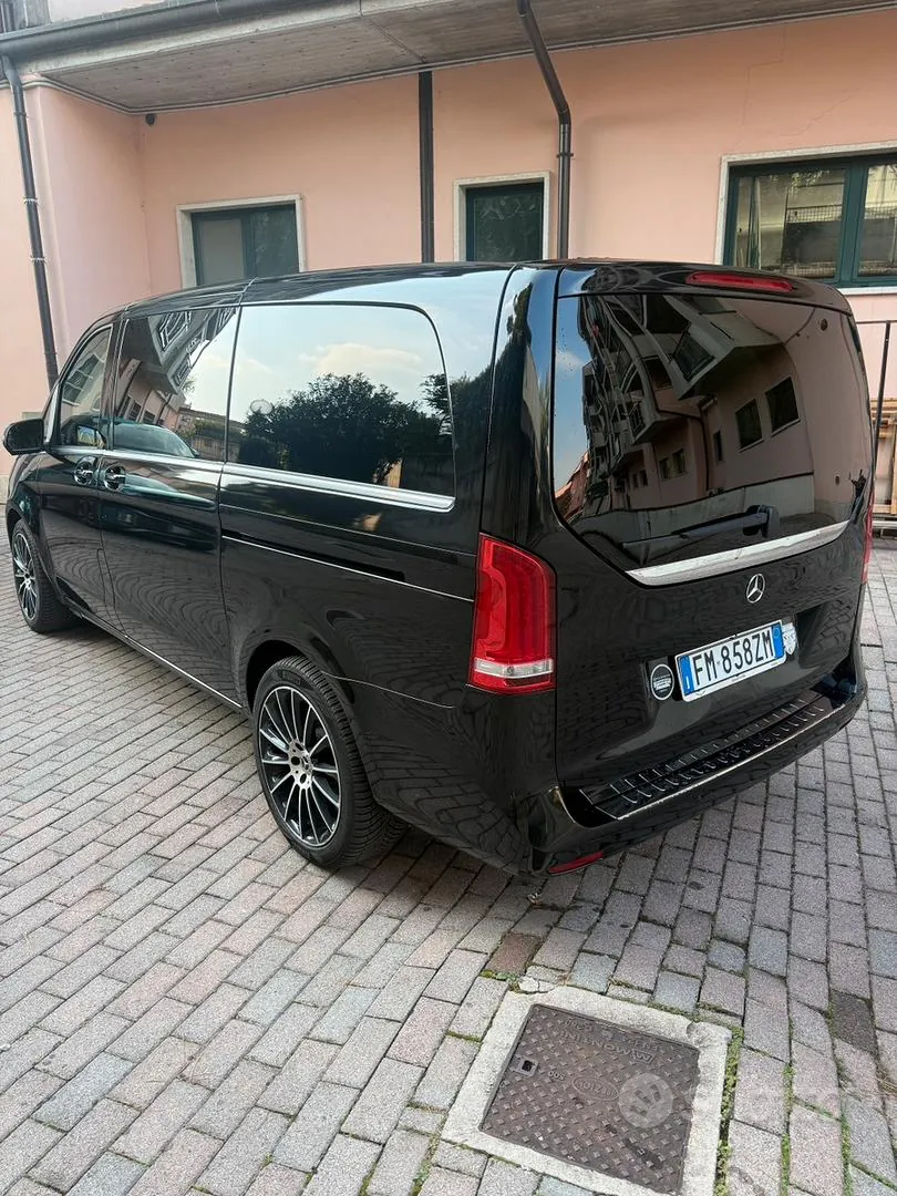 Mercedes-Benz C-Class 2018 photo 2