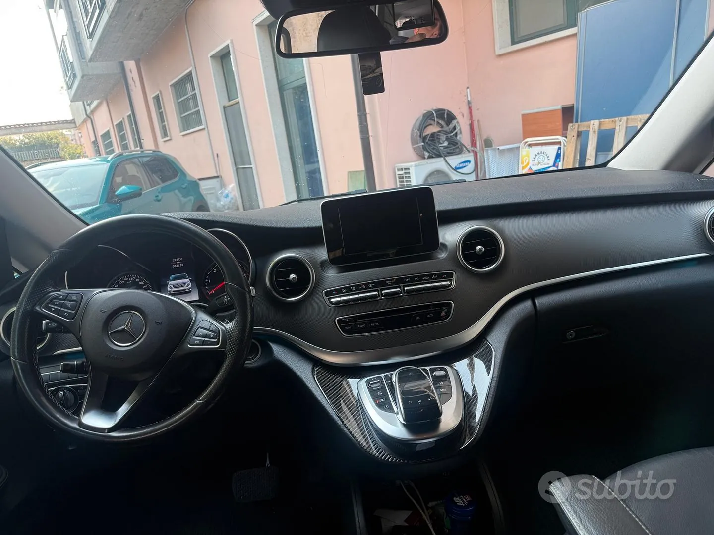 Mercedes-Benz C-Class 2018 photo 4