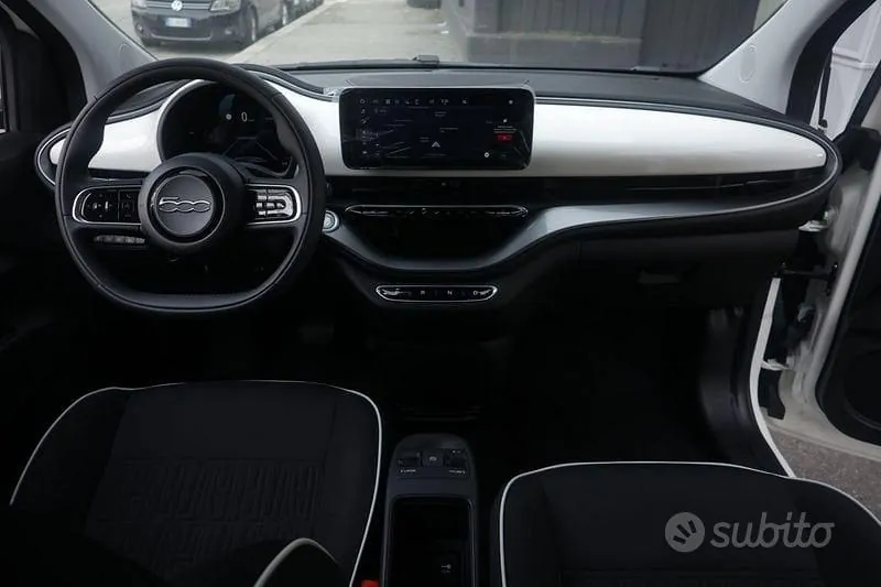 Fiat 500 500E 2024 photo 2