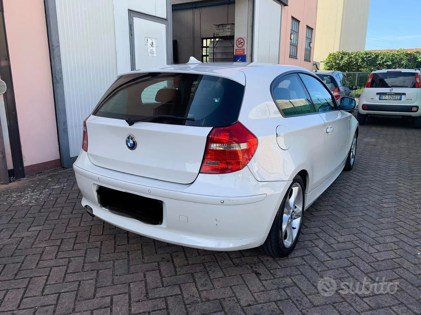 BMW 118D 2011 photo 4