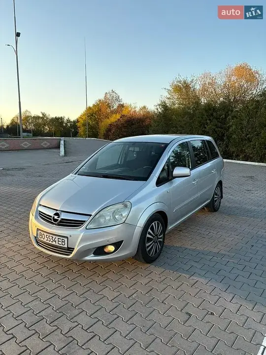 Opel Zafira 2009 photo 3
